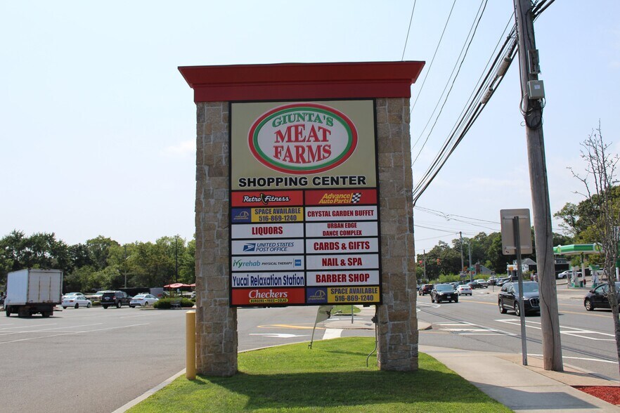 More Photos Of 300-318 Portion Rd, Ronkonkoma Unknown For Lease