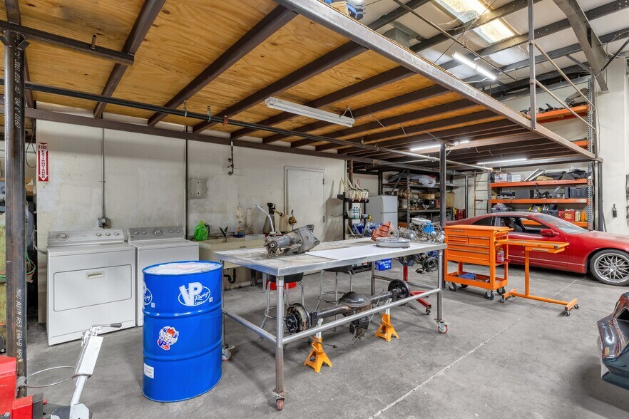 More Photos Of 17212 E Shea Blvd, Fountain Hills Storefront For Sale