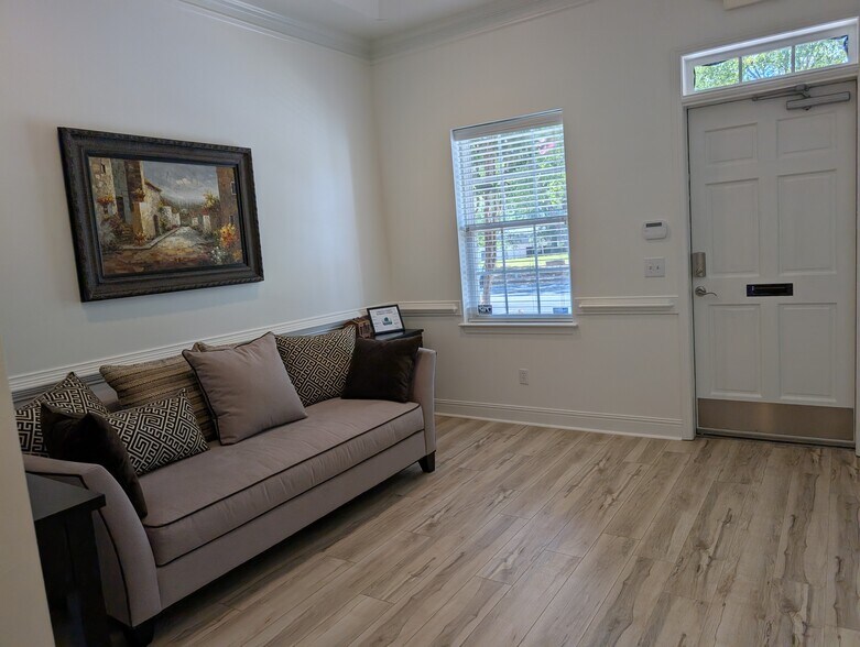 More Photos Of 1815 Lockeway Dr, Alpharetta Office For Sale