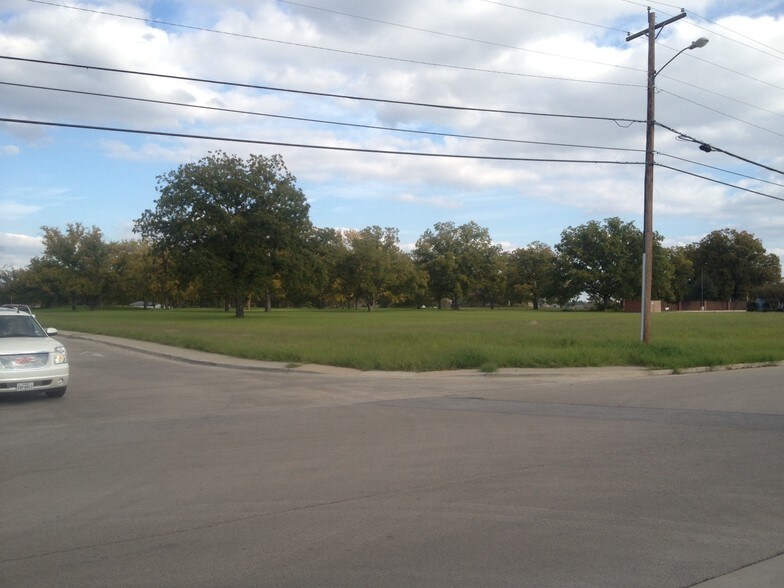 More Photos Of 1301 Waters Edge Dr, Granbury Land For Sale