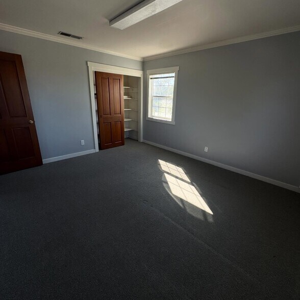 More Photos Of 25 Carlo Dr, Goleta Office Residential For Lease