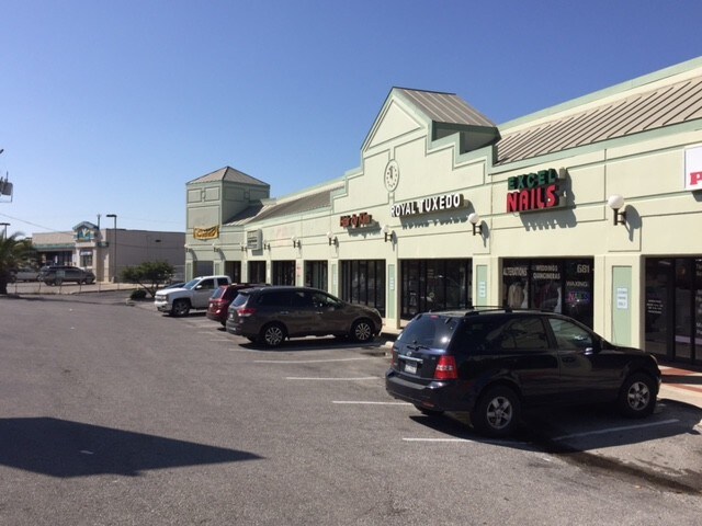 More Photos Of 3505 Wurzbach Rd, San Antonio Storefront Retail Office For Sale