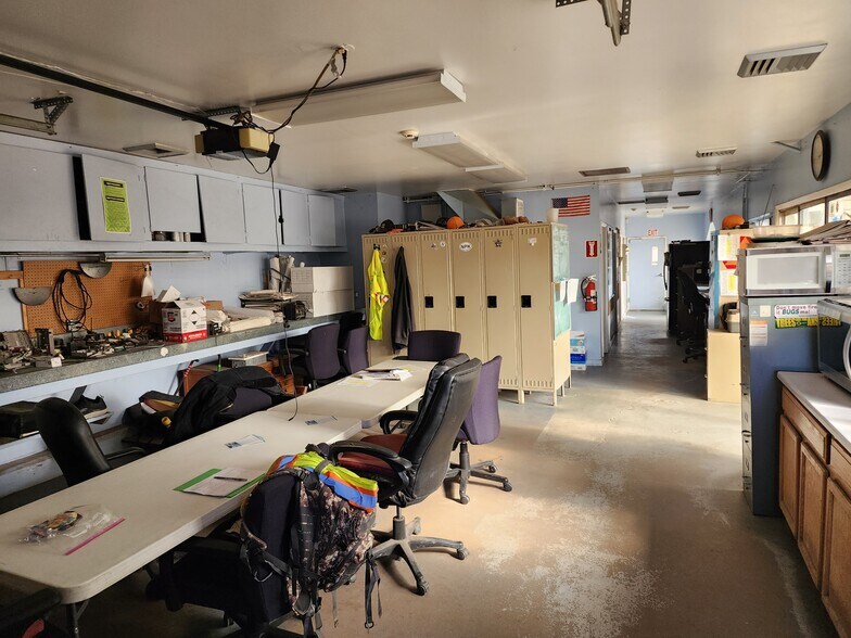 More Photos Of 151 Potomac St, Aurora Specialty For Sale