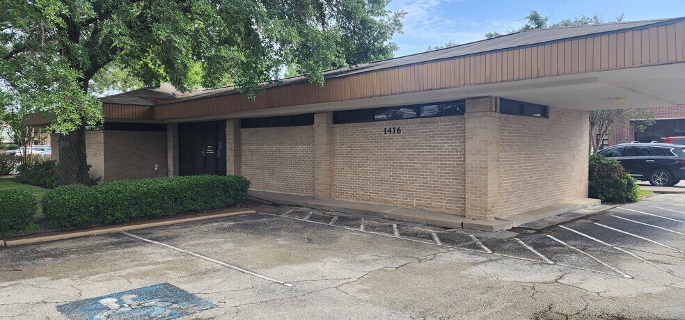 More Photos Of 1416 Campbell Rd, Houston Medical For Lease
