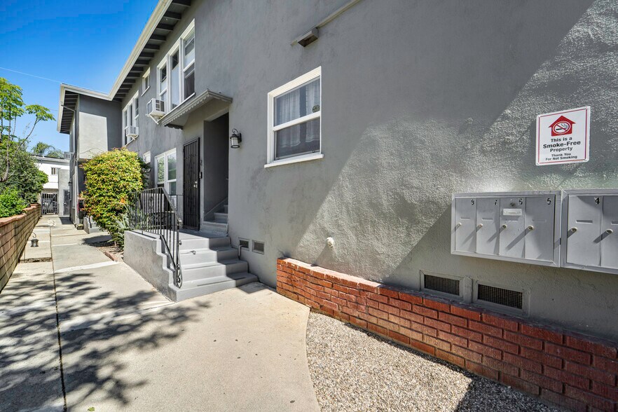 More Photos Of 6127 Romaine St, Los Angeles Apartments For Sale