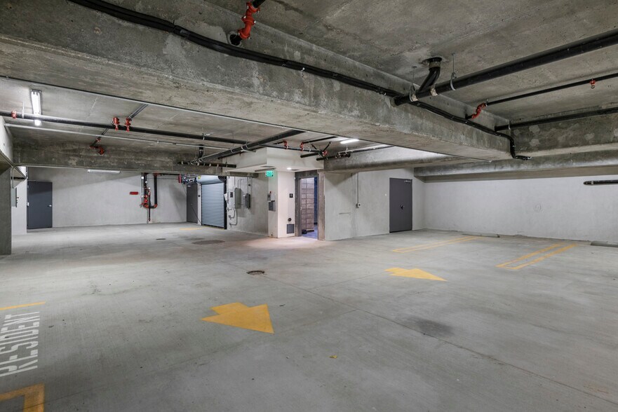 More Photos Of 920 N Fairfax Ave, West Hollywood Loft Creative Space For Sale