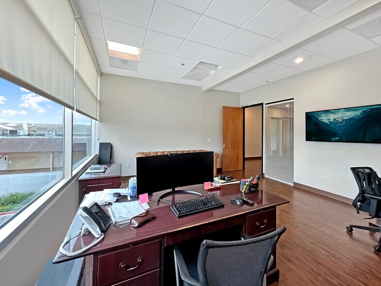 More Photos Of 19210 S Vermont Ave, Gardena Loft Creative Space For Sale