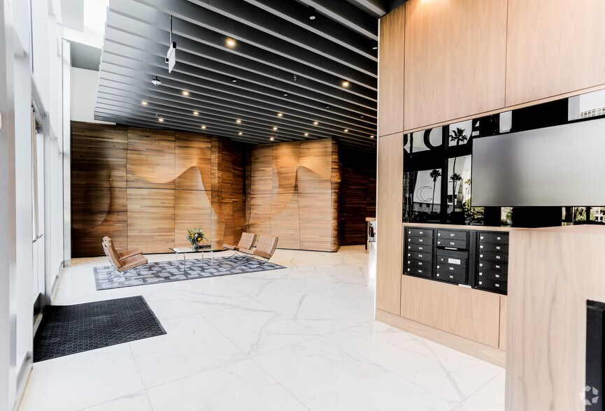 More Photos Of 1200 S Figueroa St, Los Angeles Apartments For Lease