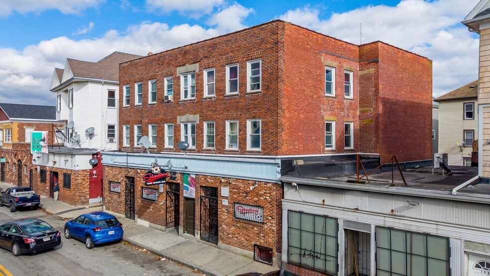 More Photos Of 110-114 County St, New Bedford Storefront Retail Residential For Sale