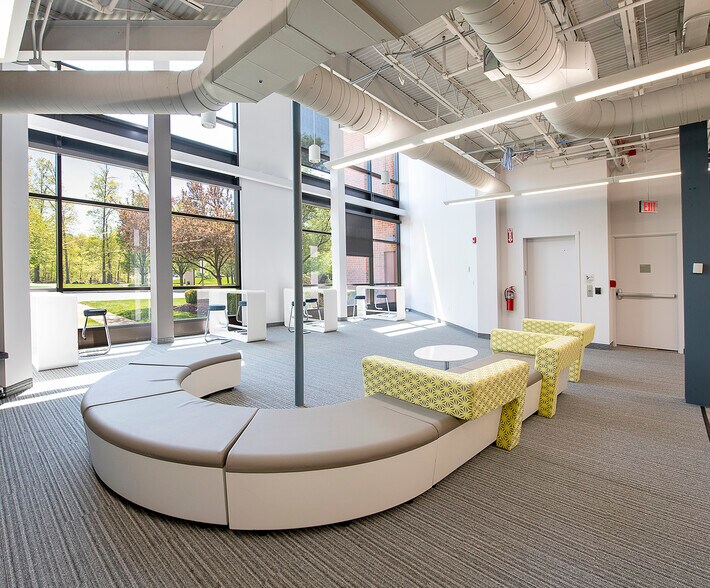 More Photos Of 28500 Clemens Rd, Westlake Office For Lease