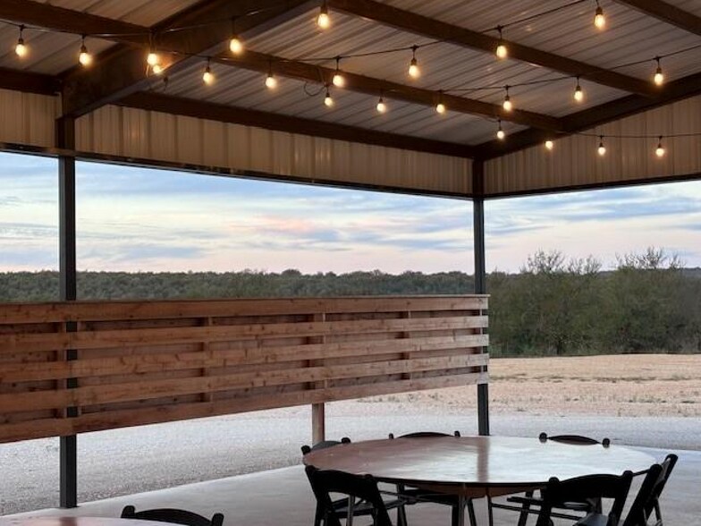 More Photos Of 1212 Packing House rd, Graham Flex For Sale