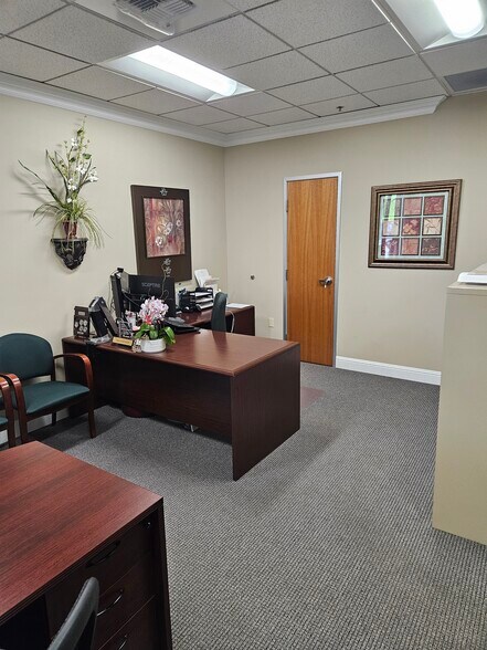 More Photos Of 970 Reserve Dr, Roseville Loft Creative Space For Lease