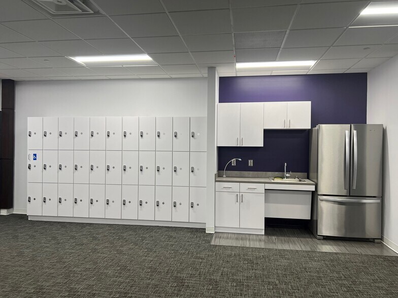 More Photos Of 401 E Market St, Charlottesville Office For Sale