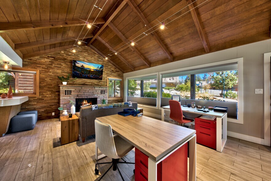 More Photos Of 201 State Line Rd, Kings Beach Office For Sale