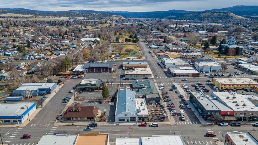 More Photos Of 420 N Main St, Prineville Restaurant For Lease