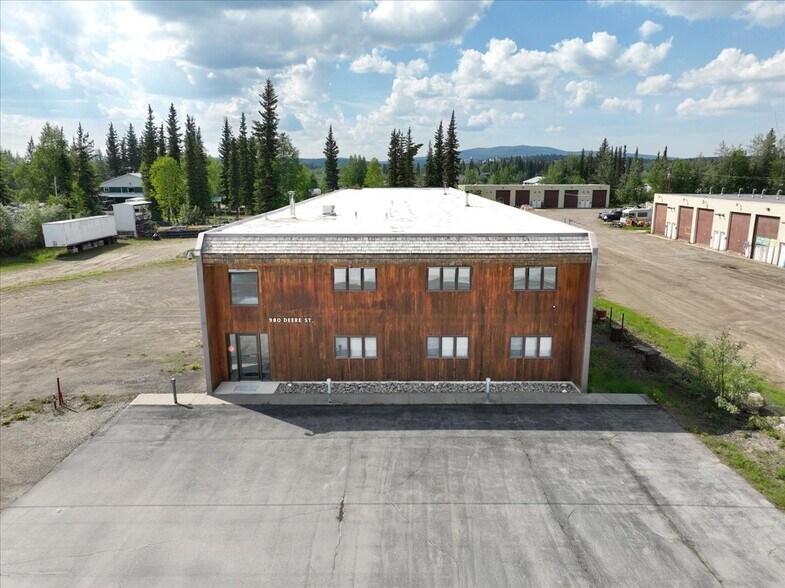 More Photos Of 980 Deere St, Fairbanks Warehouse For Sale