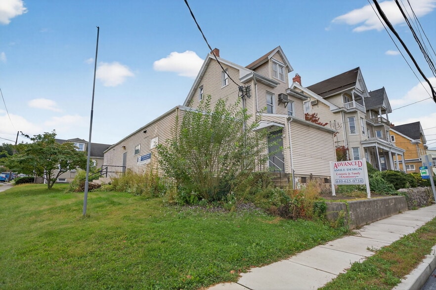 More Photos Of 1106 Broadway, Fountain Hill Office Residential For Sale