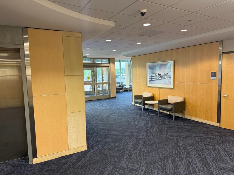 More Photos Of 3860-3960 Coon Rapids Blvd NW, Coon Rapids Medical For Lease