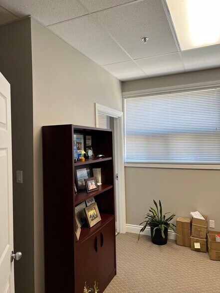 More Photos Of 201 Bay St, Midland Industrial For Lease