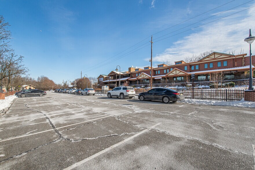 More Photos Of 8-10 White Hall Rd, Towaco Storefront Retail Office For Lease