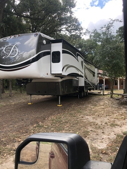 More Photos Of 3755 S FM 2869, Hawkins Trailer Camper Park For Sale