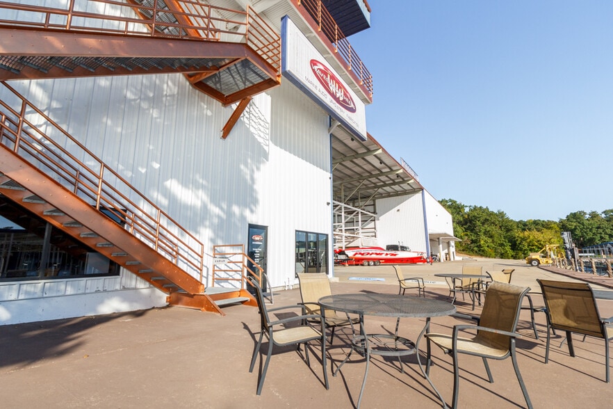 More Photos Of 6550 Pelican Dr, Osage Beach Marina For Sale