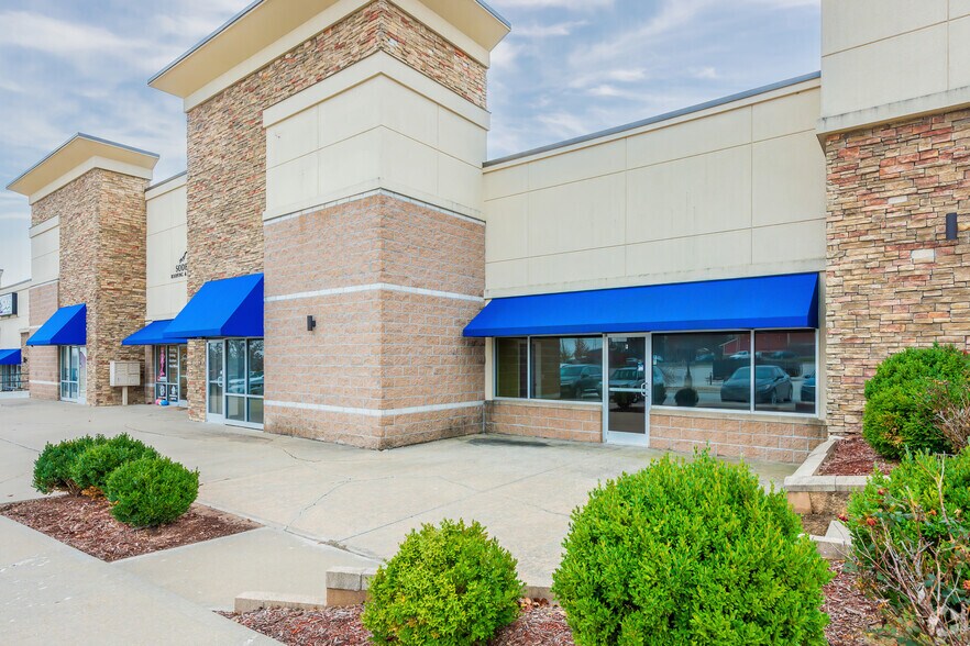 More Photos Of 1125 N Simpson Dr, Warrensburg General Retail For Sale