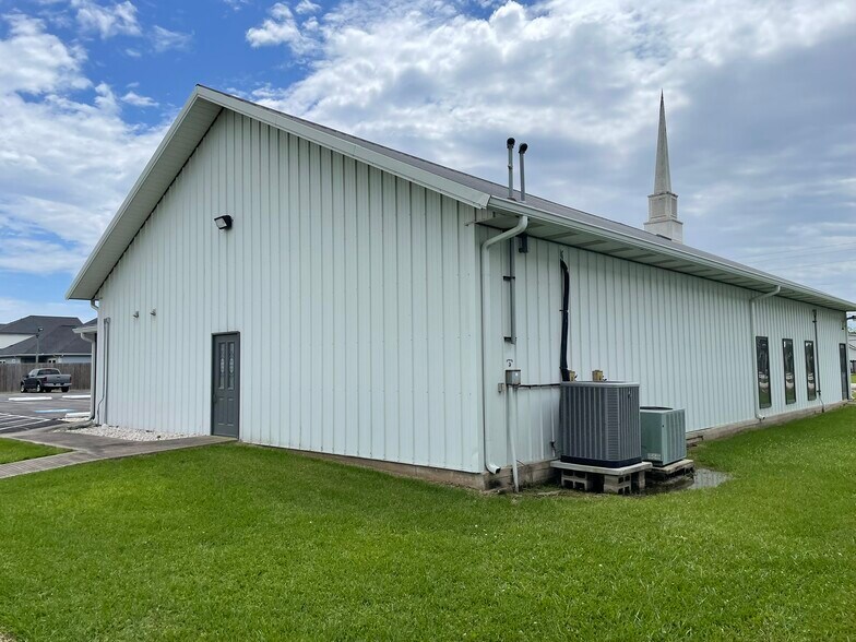 More Photos Of 11141 N Avenue L, La Porte Religious Facility For Sale