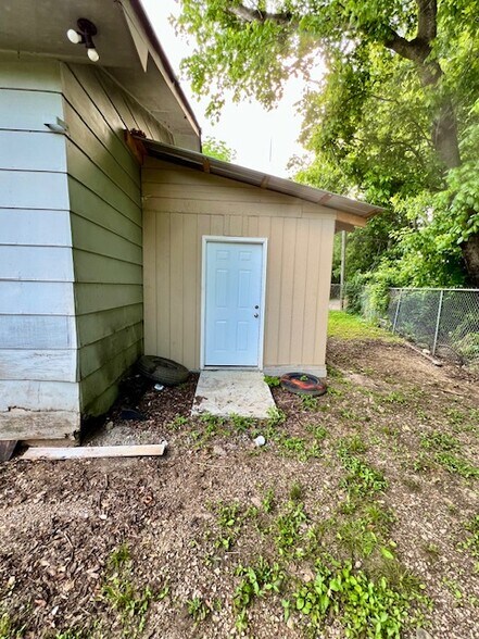 More Photos Of 313 E Gibson St, Cedartown Industrial For Sale