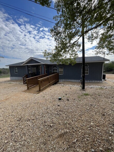 More Photos Of 3782 FM 725, New Braunfels Warehouse For Lease