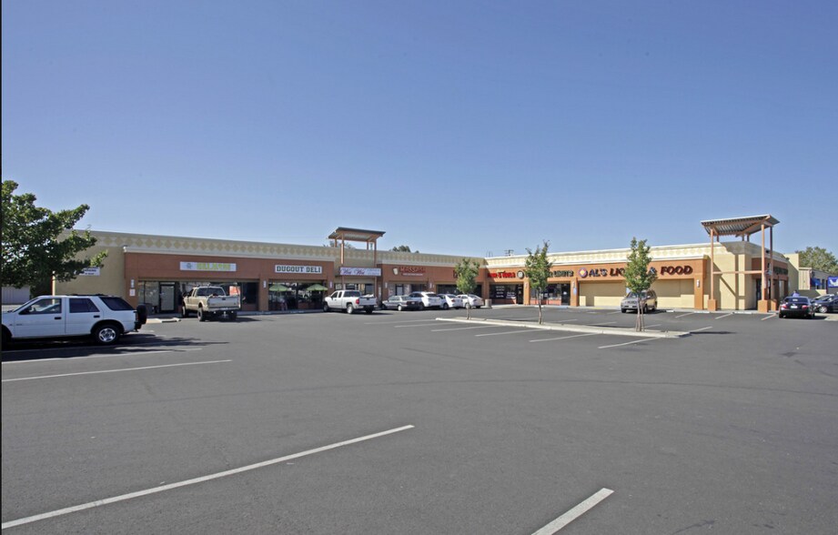 More Photos Of 2538-2560 Cottage Way, Sacramento Storefront Retail Office For Lease