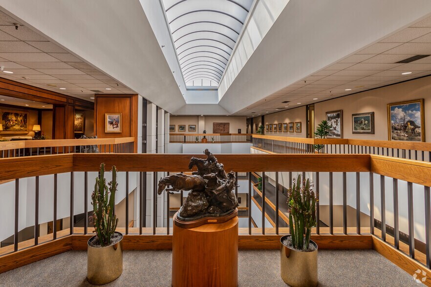 More Photos Of 16475 N Dallas Pky, Addison Office For Lease