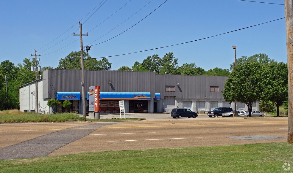 More Photos Of 4339 S Mendenhall Rd, Memphis Warehouse For Sale