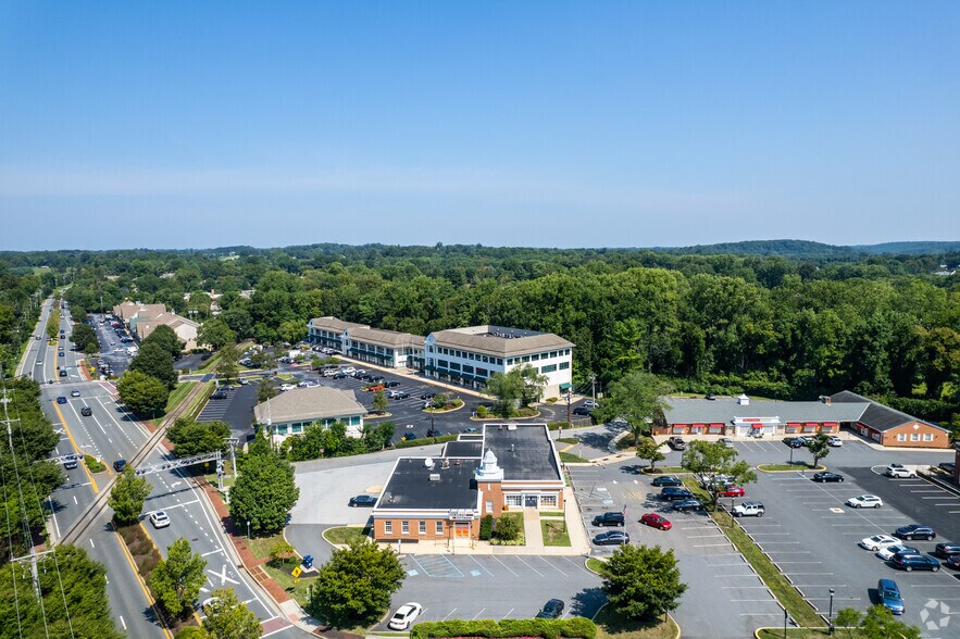 More Photos Of 3801 Kennett Pike, Greenville Unknown For Lease