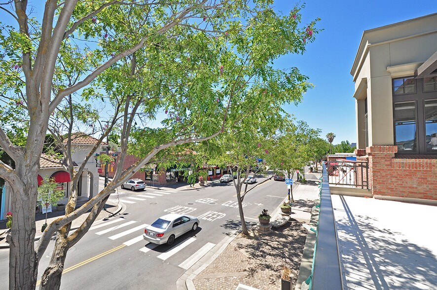 More Photos Of 725 Main St, Pleasanton Restaurant For Sale