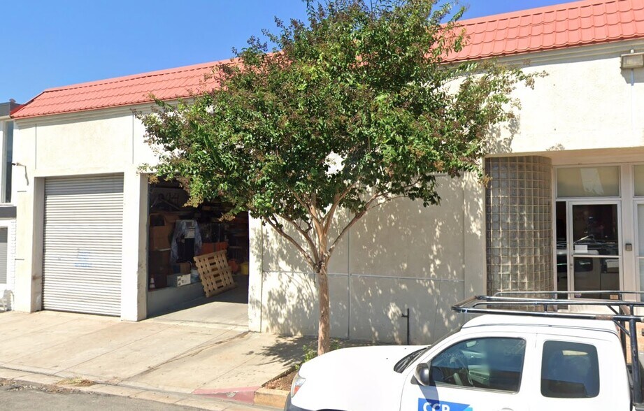 More Photos Of 709-711 W Ivy St, Glendale Warehouse For Lease