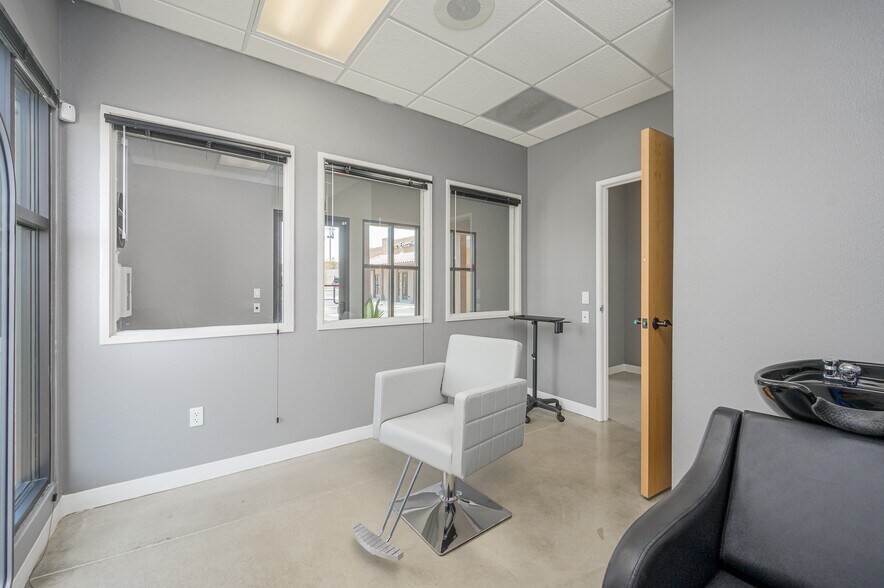 More Photos Of 1491 Palma Rd, Bullhead City Medical For Sale