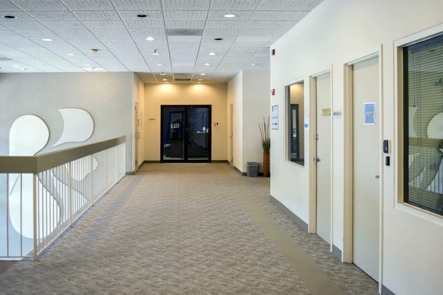 More Photos Of 2314 Sullivan Rd, Atlanta Office For Lease