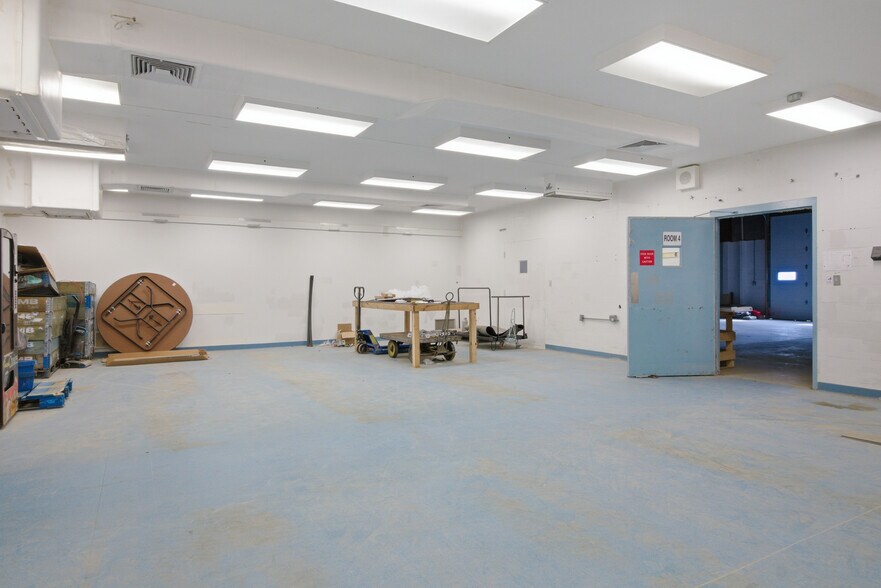 More Photos Of 5190 Dominion Dr, Dublin Warehouse For Sale