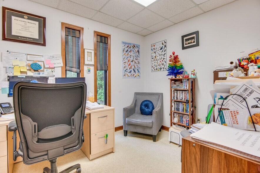 More Photos Of 231 Memorial Dr, Jacksonville Medical For Sale