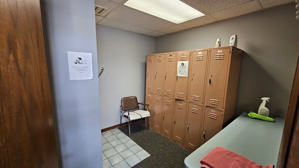 More Photos Of 1816 170th St, Hazel Crest Medical For Sale