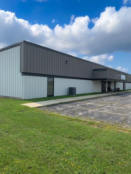 More Photos Of 3001 Ramada Way, Green Bay Warehouse For Lease