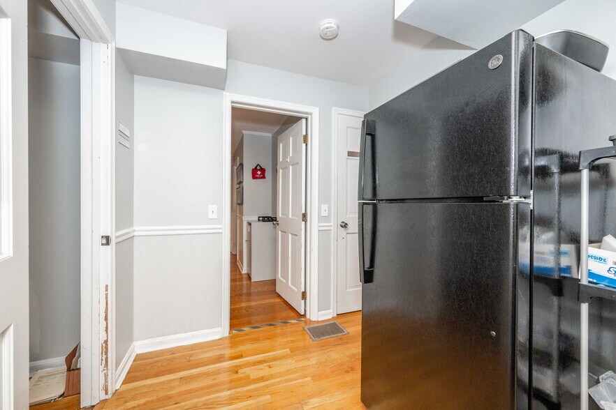 More Photos Of 1 Crestview Dr, Milford Medical For Lease