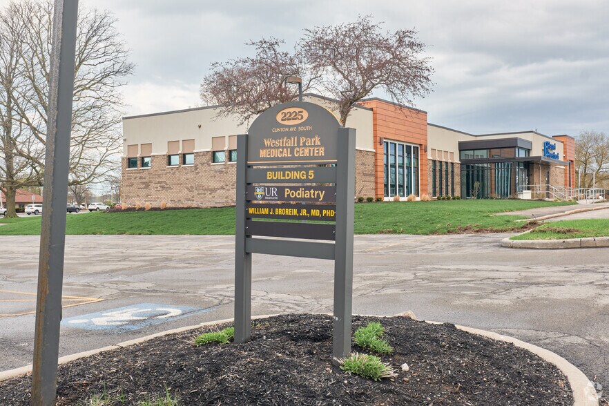 More Photos Of 2225-2275 S Clinton Ave, Rochester Medical For Lease