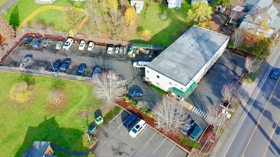 More Photos Of 28117 SE Highway 212, Boring Auto Repair For Sale