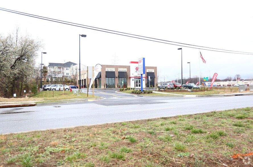 More Photos Of 898 State Route 3, Gambrills Auto Repair For Lease