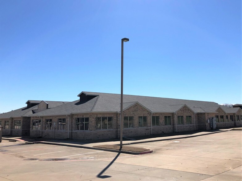 More Photos Of 4601 Old Shepard Place, Plano Medical For Lease