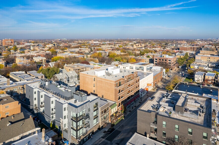 More Photos Of 4420-4428 N Clark St, Chicago Apartments For Sale
