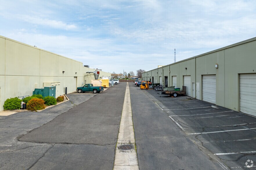 More Photos Of 3041 65th St, Sacramento Office For Lease