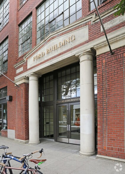 More Photos Of 2505-2511 SE 11th Ave, Portland Office For Lease